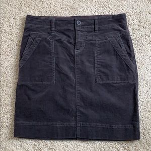 North Face charcoal cordoroy skirt, NWT.